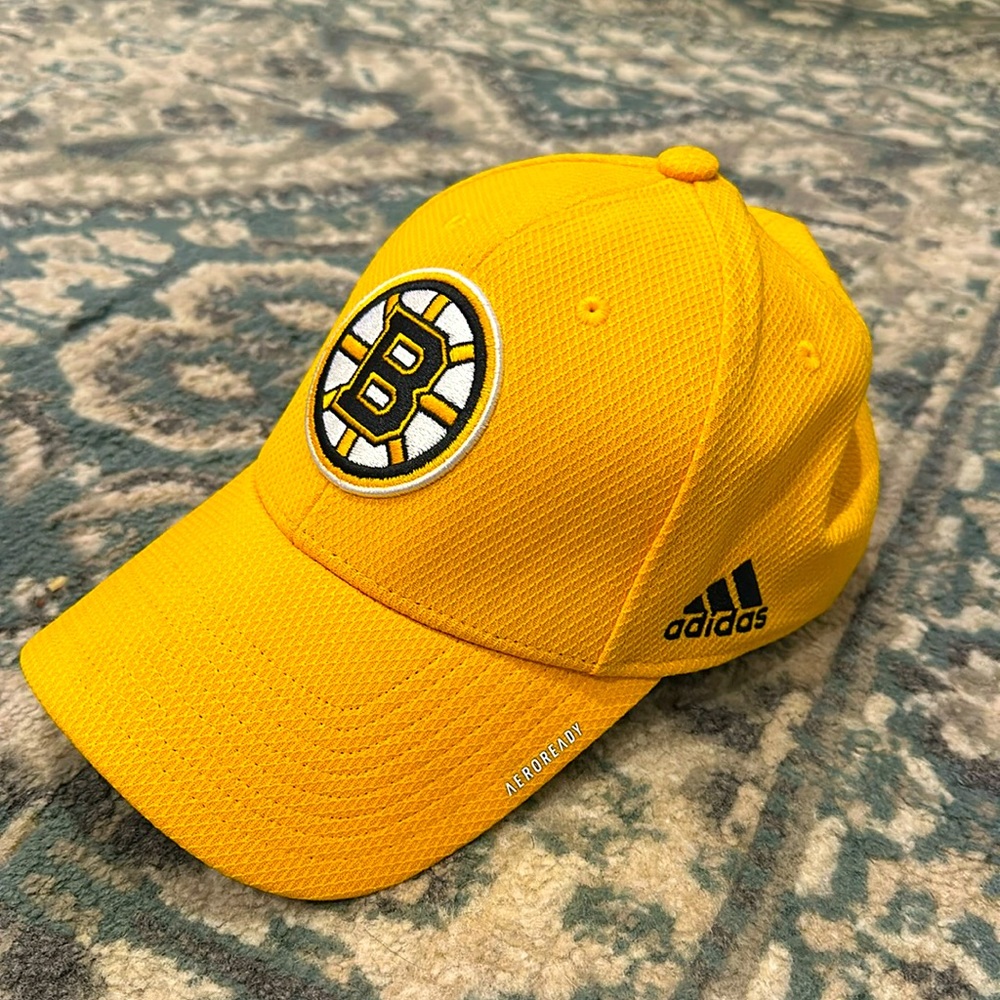 Like new Boston Bruins Adidas Hat